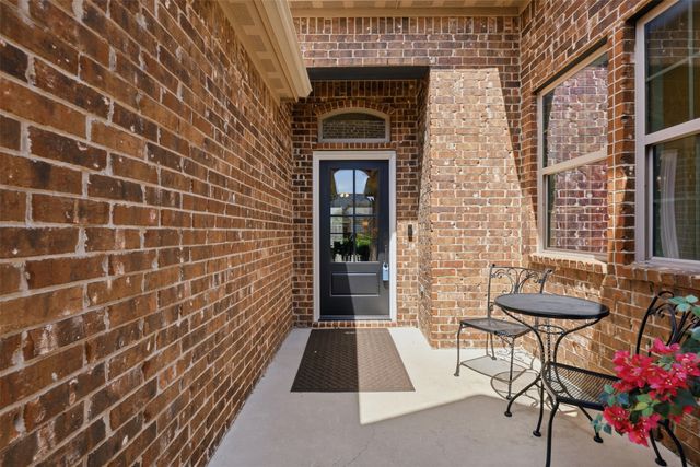 5217 Cross Plains Court, Fort Worth, TX 76126