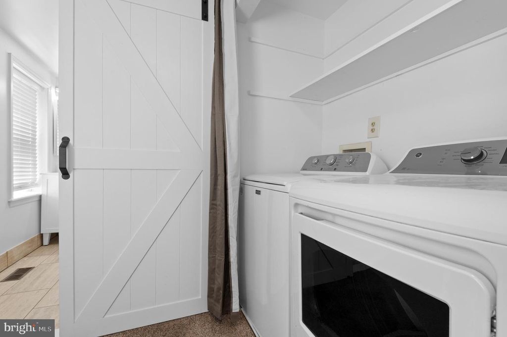 Image 19 of property listing at 620 S BETHEL ST, Baltimore, MD 21231