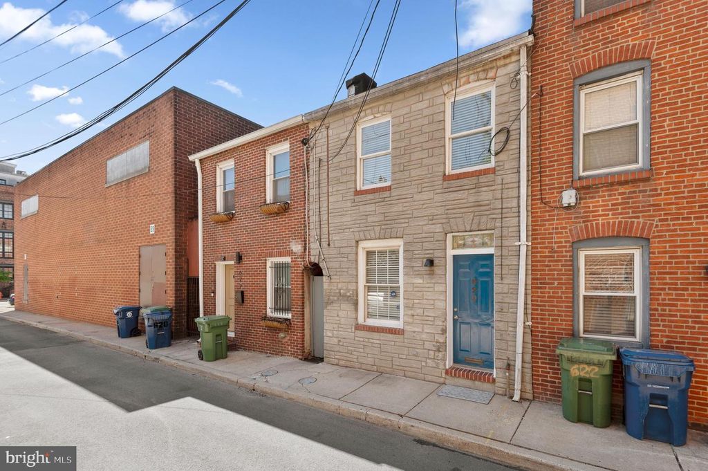 Image 2 of property listing at 620 S BETHEL ST, Baltimore, MD 21231