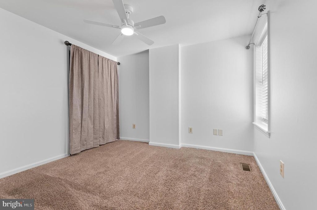 Image 21 of property listing at 620 S BETHEL ST, Baltimore, MD 21231