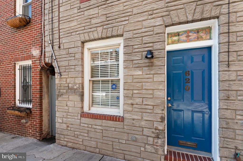 Image 3 of property listing at 620 S BETHEL ST, Baltimore, MD 21231