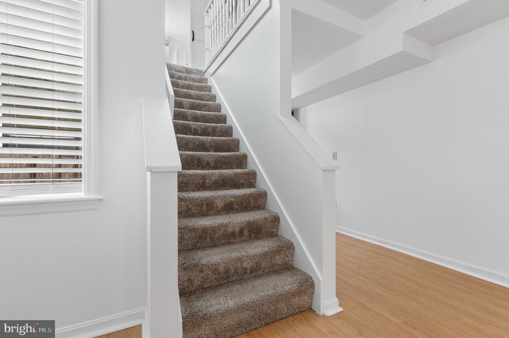 Image 9 of property listing at 620 S BETHEL ST, Baltimore, MD 21231