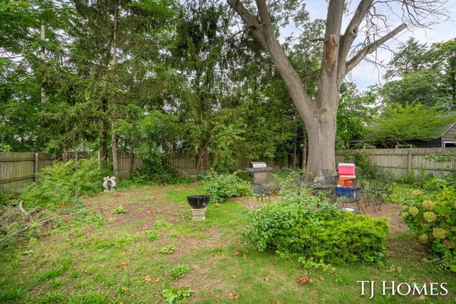 1587 Peck Street, Muskegon City, MI 49441