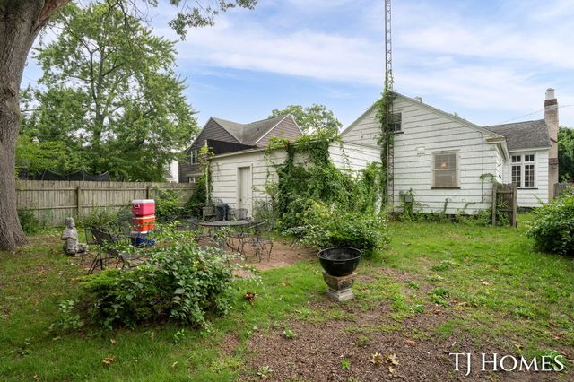 1587 Peck Street, Muskegon City, MI 49441