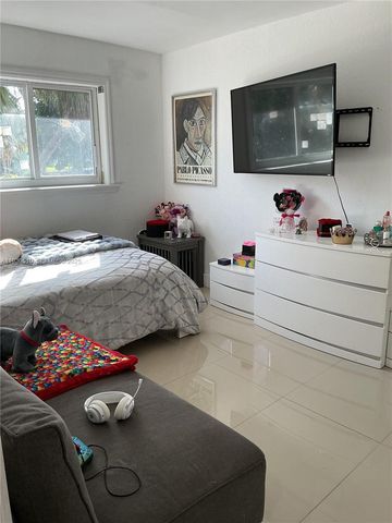 9700 SW 189th St, Cutler Bay, FL 33157