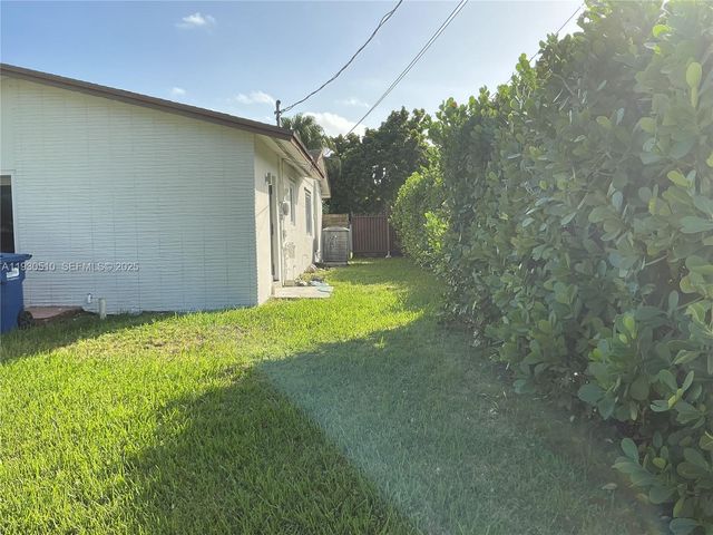 9700 SW 189th St, Cutler Bay, FL 33157