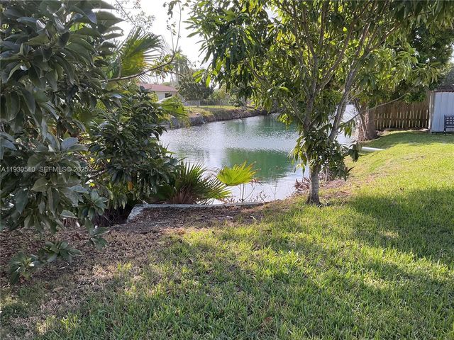 9700 SW 189th St, Cutler Bay, FL 33157