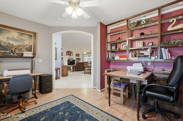 1257 N Sun Catcher Way, Green Valley, AZ 85614