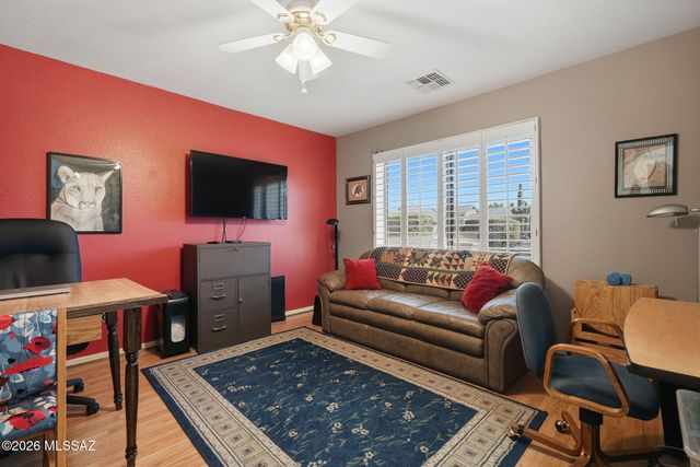 1257 N Sun Catcher Way, Green Valley, AZ 85614