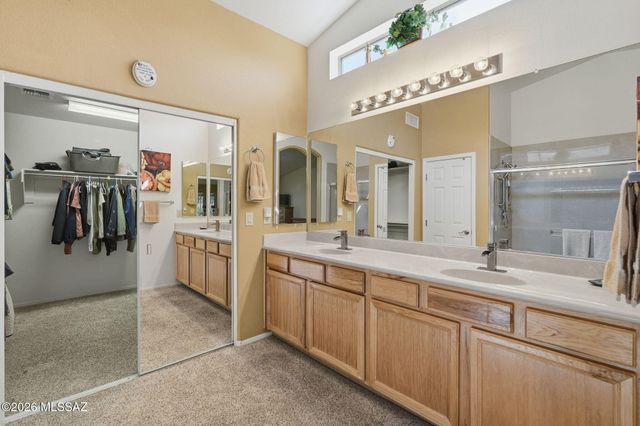 1257 N Sun Catcher Way, Green Valley, AZ 85614