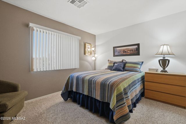 1257 N Sun Catcher Way, Green Valley, AZ 85614