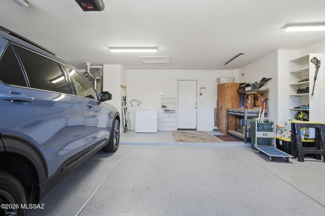 1257 N Sun Catcher Way, Green Valley, AZ 85614