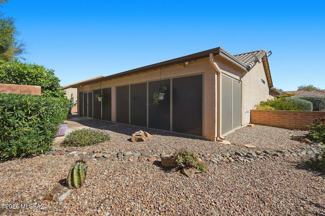 1257 N Sun Catcher Way, Green Valley, AZ 85614