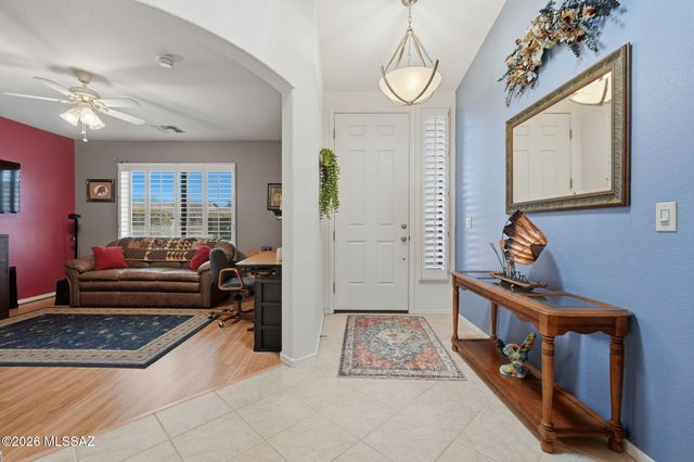 1257 N Sun Catcher Way, Green Valley, AZ 85614