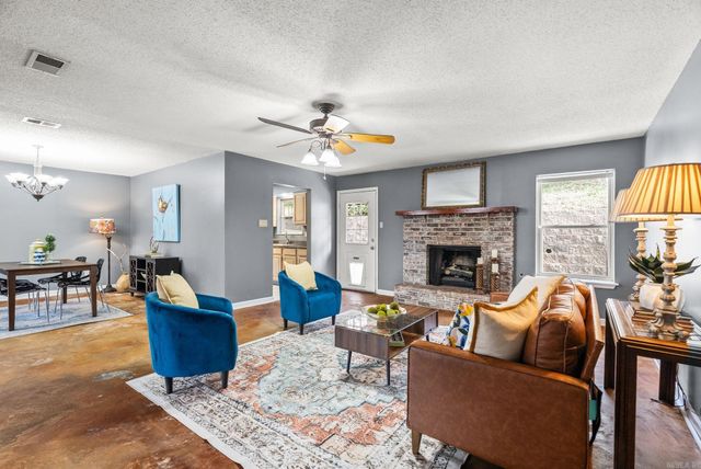 4700 Edgemere Street, North Little Rock, AR 72116