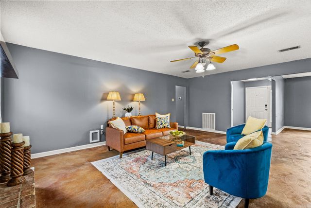 4700 Edgemere Street, North Little Rock, AR 72116