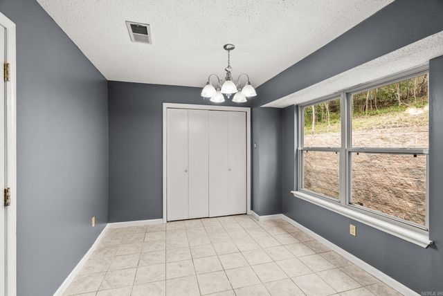 4700 Edgemere Street, North Little Rock, AR 72116