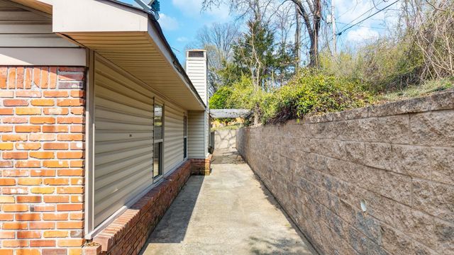 4700 Edgemere Street, North Little Rock, AR 72116