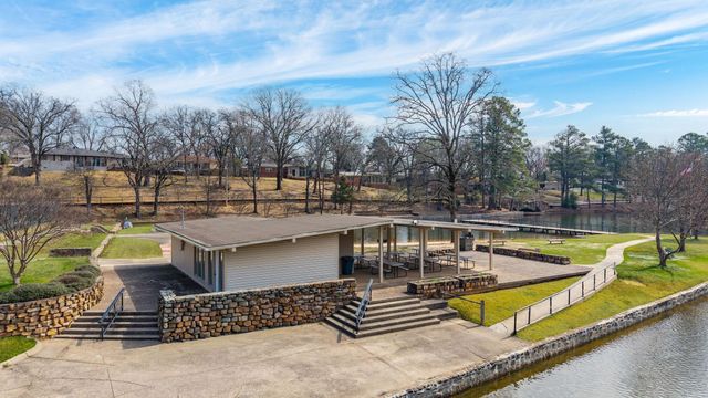 4700 Edgemere Street, North Little Rock, AR 72116