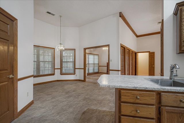 1665 RIVERDALE RD, Germantown, TN 38138