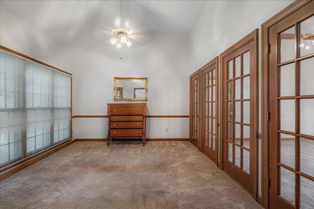 1665 RIVERDALE RD, Germantown, TN 38138