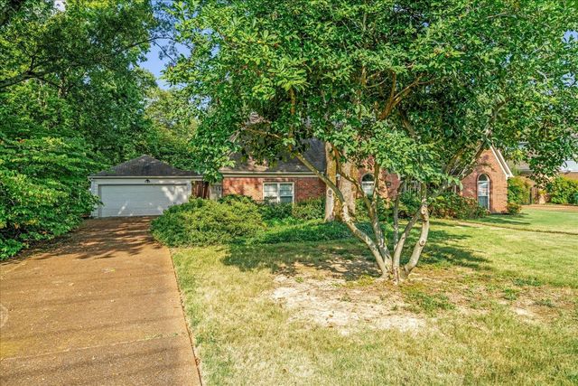 1665 RIVERDALE RD, Germantown, TN 38138