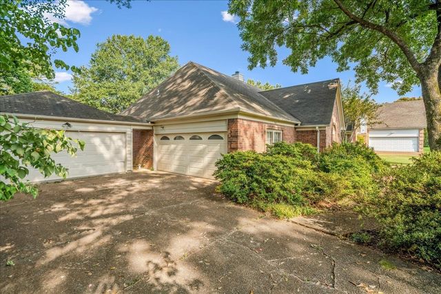 1665 RIVERDALE RD, Germantown, TN 38138