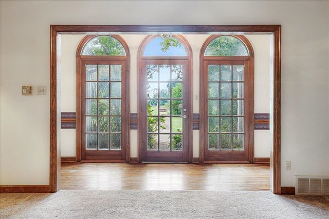 1665 RIVERDALE RD, Germantown, TN 38138