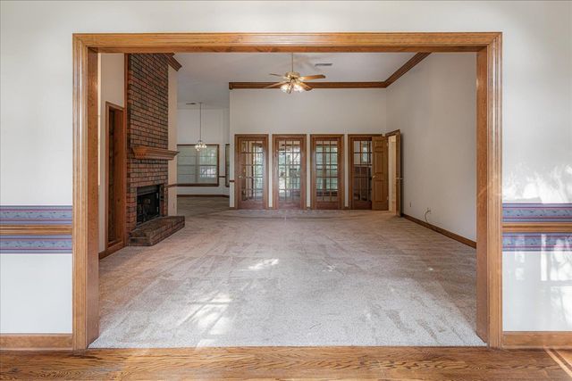 1665 RIVERDALE RD, Germantown, TN 38138