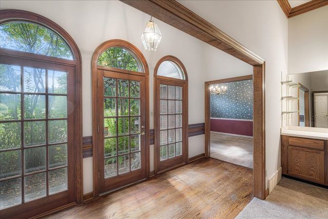 1665 RIVERDALE RD, Germantown, TN 38138