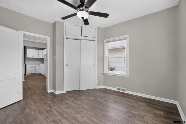 4636 Larimore Avenue, Omaha, NE 68104