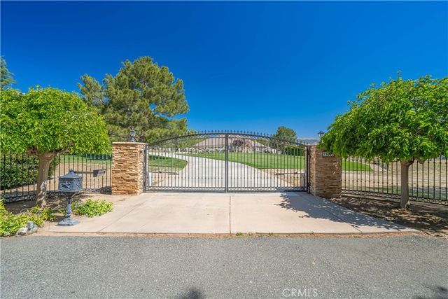 33202 Drill Road, Agua Dulce, CA 91390