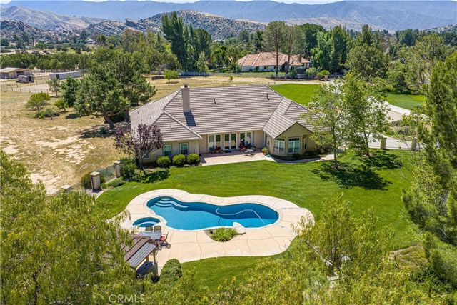 33202 Drill Road, Agua Dulce, CA 91390