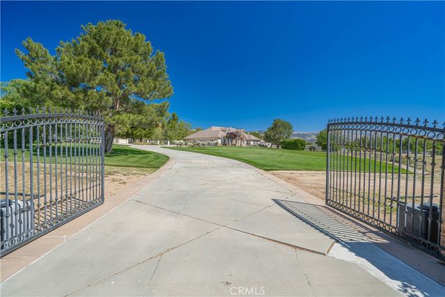 33202 Drill Road, Agua Dulce, CA 91390