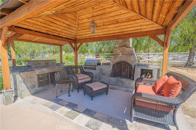 33202 Drill Road, Agua Dulce, CA 91390