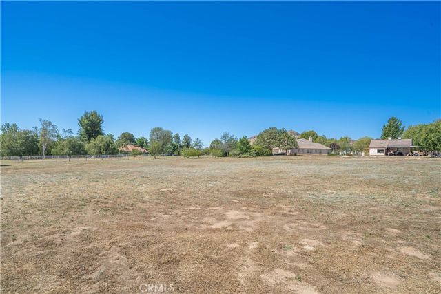 33202 Drill Road, Agua Dulce, CA 91390