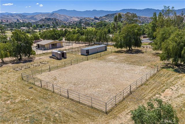 33202 Drill Road, Agua Dulce, CA 91390