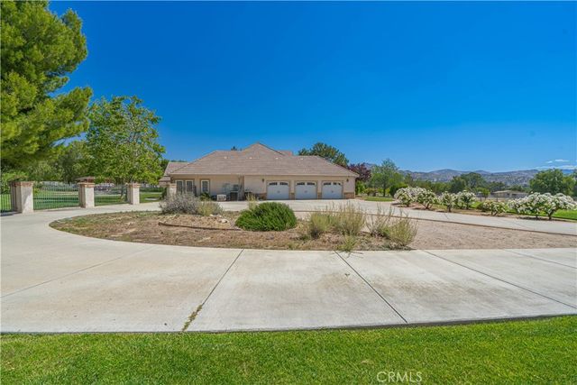 33202 Drill Road, Agua Dulce, CA 91390