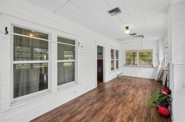 1203 KING AVENUE, Lakeland, FL 33803