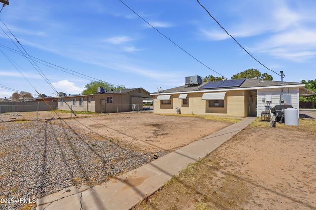11205 W MISSOURI Avenue, Youngtown, AZ 85363