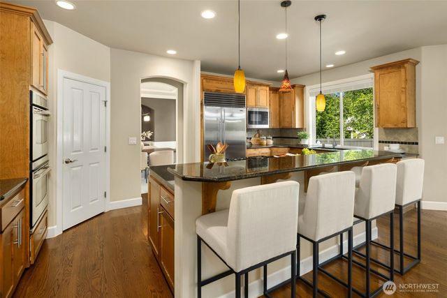 27520 SE 31st Place, Sammamish, WA 98075