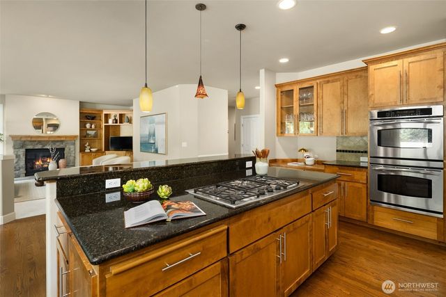 27520 SE 31st Place, Sammamish, WA 98075