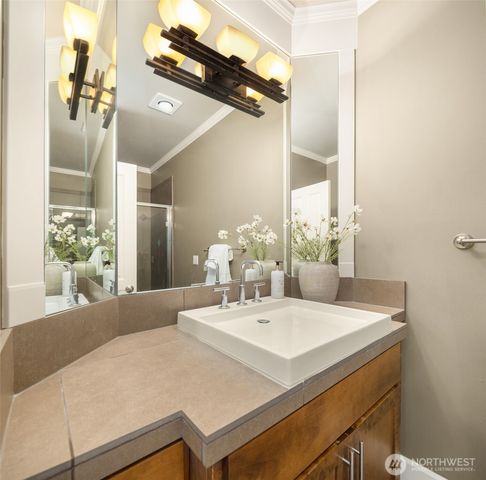 27520 SE 31st Place, Sammamish, WA 98075
