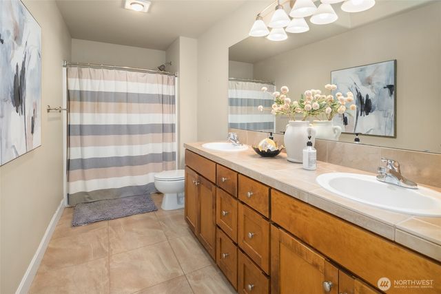 27520 SE 31st Place, Sammamish, WA 98075