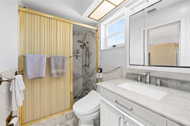 1735 NE 23rd Avenue, Fort Lauderdale, FL 33305