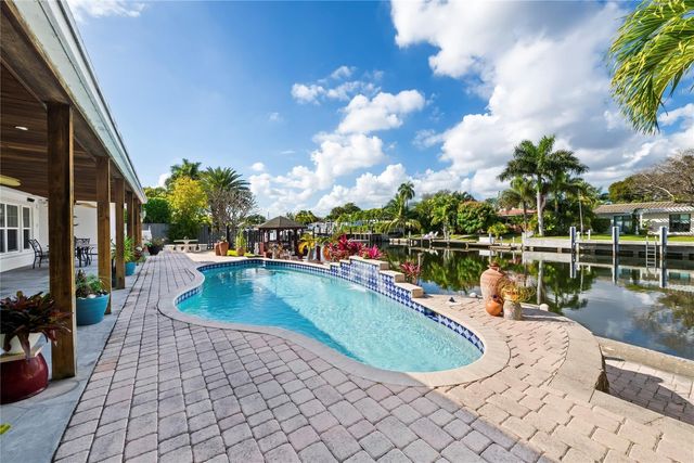 1735 NE 23rd Avenue, Fort Lauderdale, FL 33305