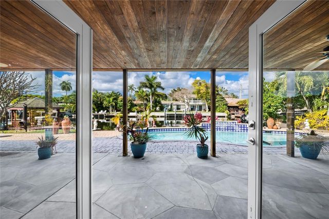 1735 NE 23rd Avenue, Fort Lauderdale, FL 33305