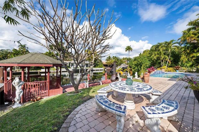 1735 NE 23rd Avenue, Fort Lauderdale, FL 33305