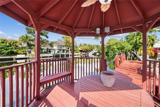 1735 NE 23rd Avenue, Fort Lauderdale, FL 33305