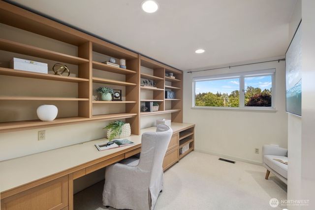 8433 221st Place SW, Edmonds, WA 98026